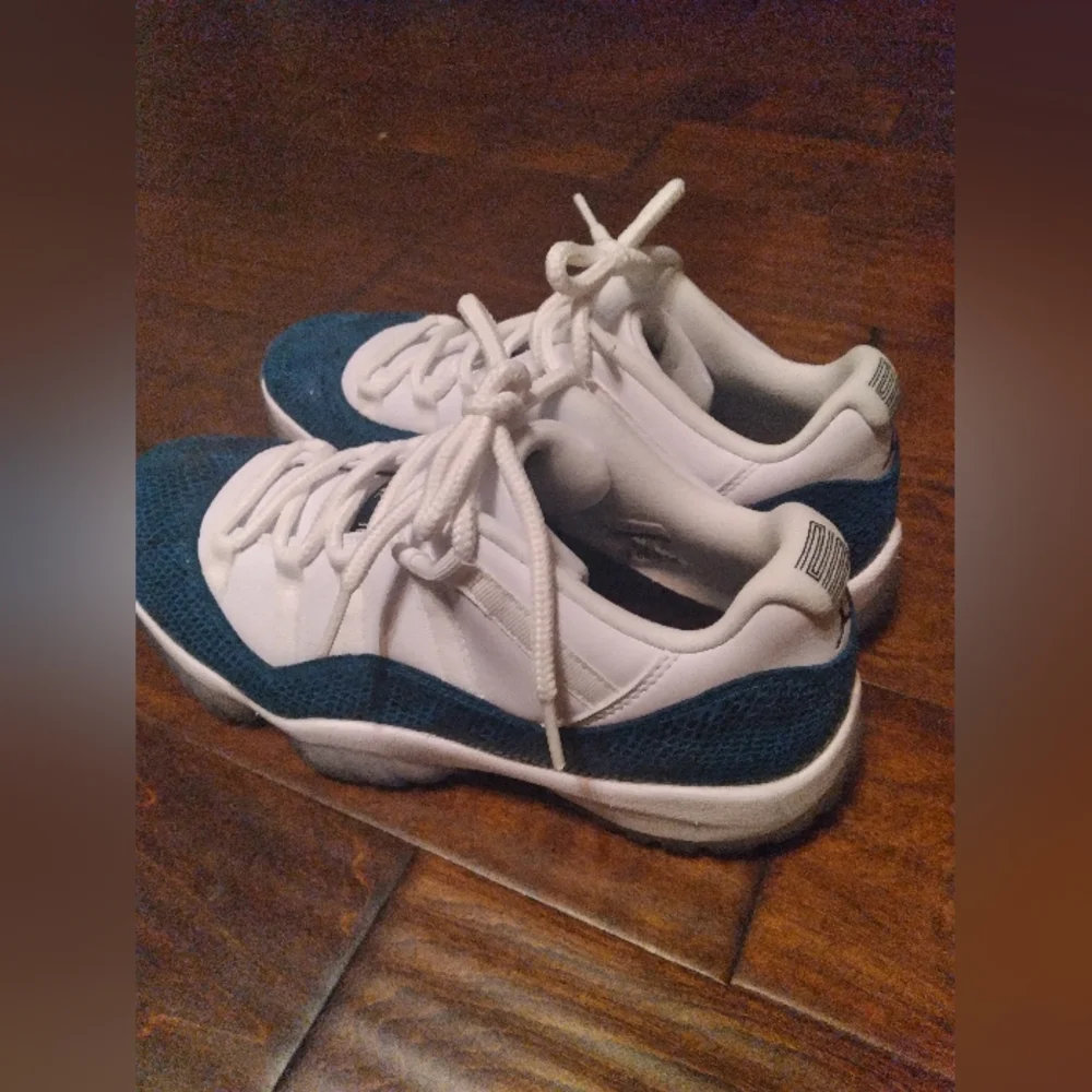Jordan 11 Retro Sneakers Blue Snakeskin White‎ Shoes Sneakers Size?